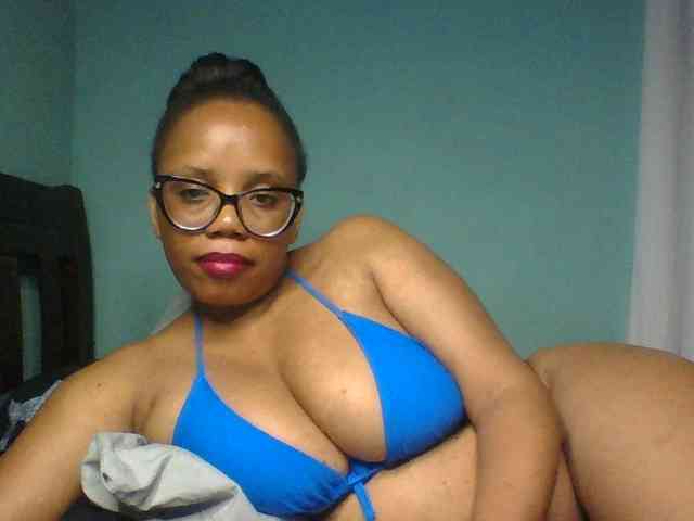 Prettyzari webcam