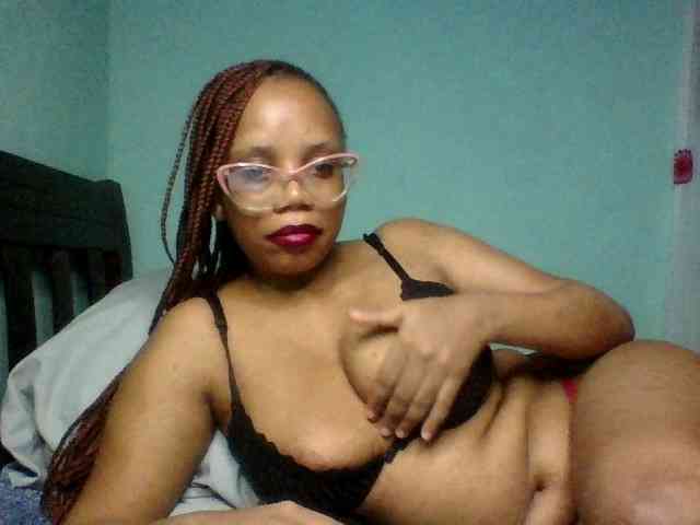 Prettyzari webcam