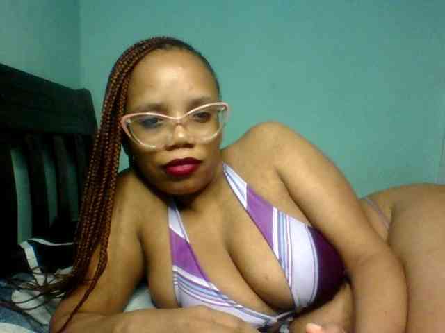 Prettyzari webcam
