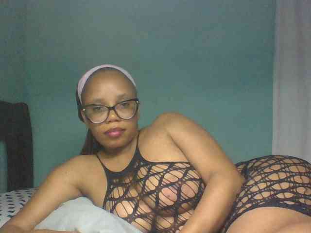 Prettyzari webcam