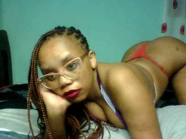 Prettyzari webcam