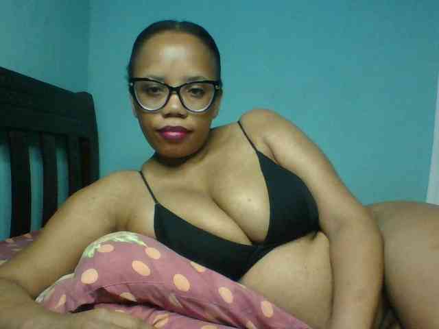 Prettyzari webcam
