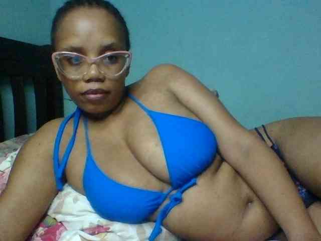 Prettyzari webcam