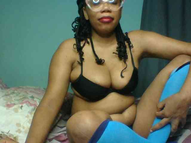 Prettyzari webcam