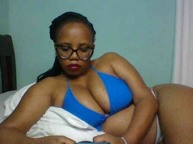 Prettyzari webcam