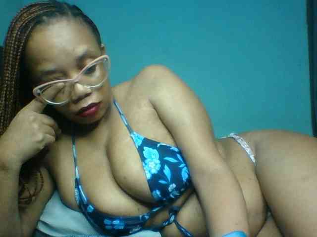 Prettyzari webcam