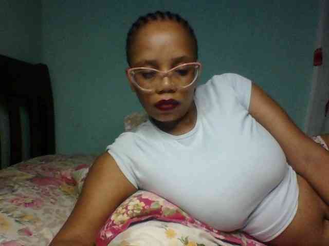 Prettyzari webcam