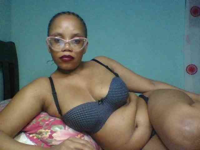 Prettyzari webcam