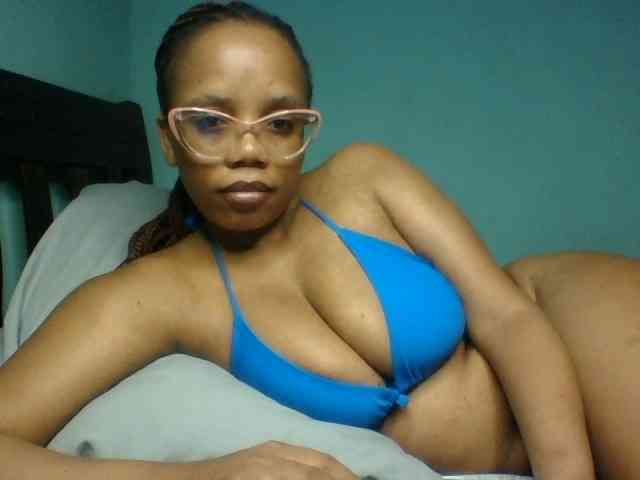 Prettyzari webcam