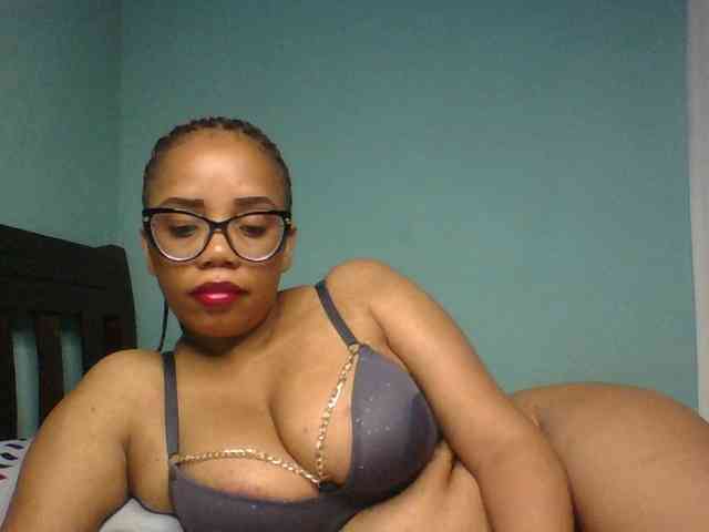 Prettyzari webcam