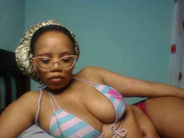 Prettyzari webcam