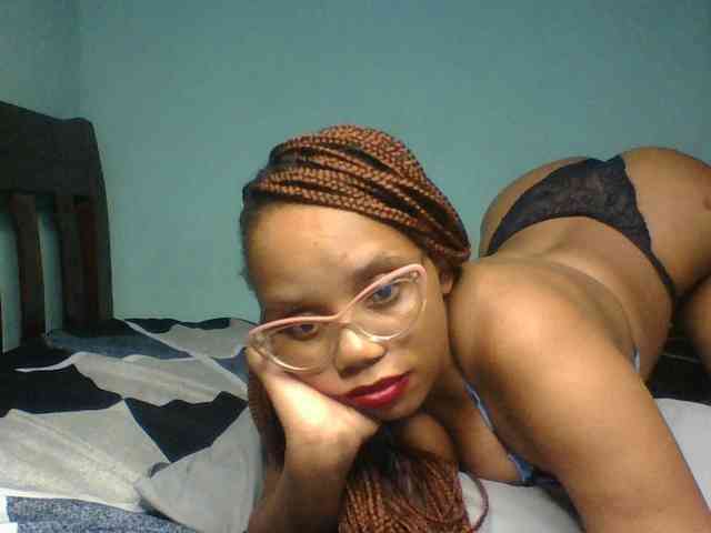 Prettyzari webcam