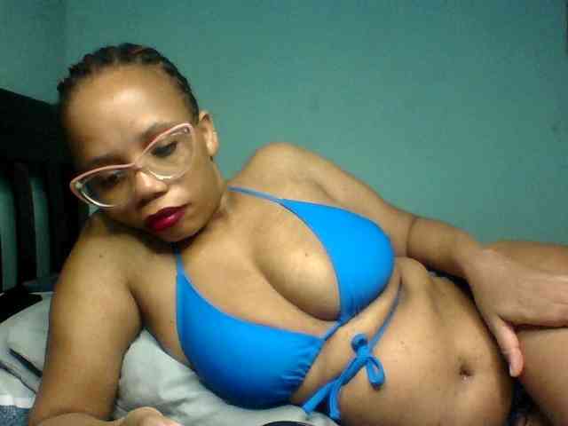 Prettyzari webcam