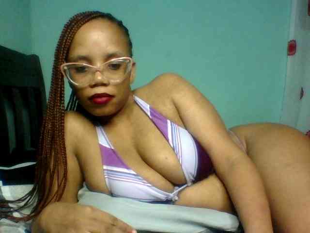Prettyzari webcam