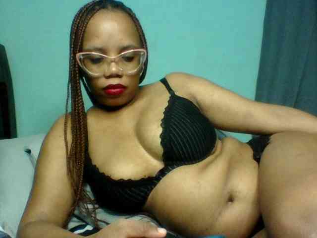 Prettyzari webcam