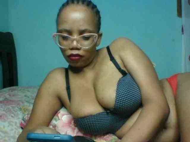 Prettyzari webcam
