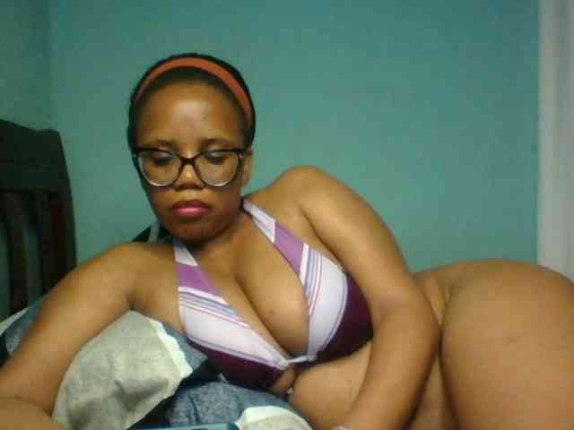 Prettyzari webcam
