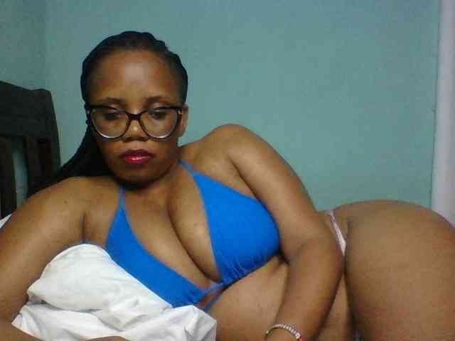 Prettyzari webcam