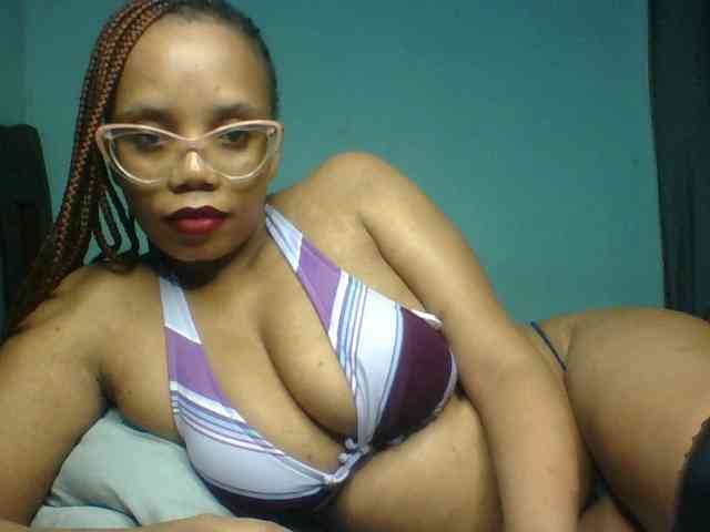 Prettyzari webcam