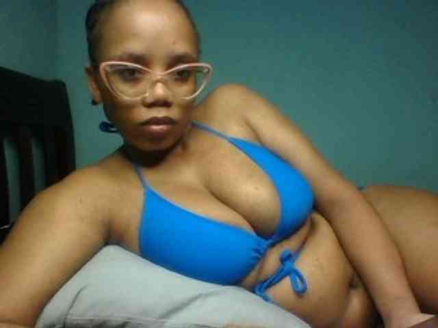 Prettyzari webcam
