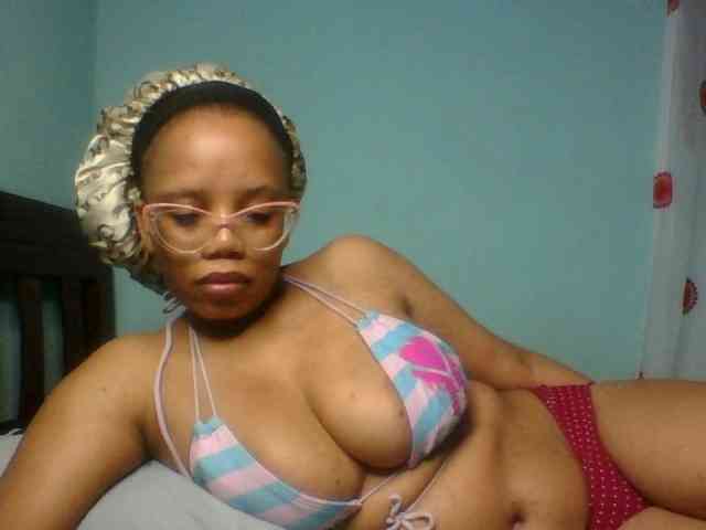 Prettyzari webcam