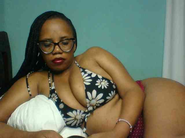 Prettyzari webcam