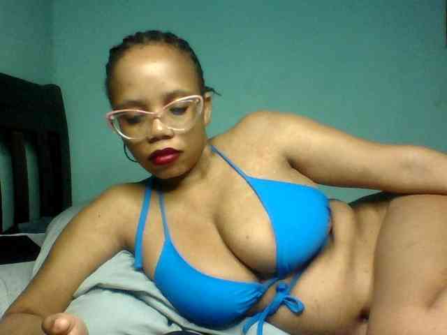 Prettyzari webcam