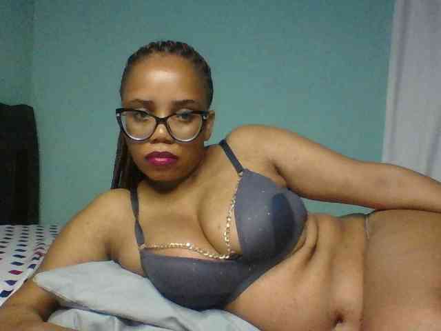 Prettyzari webcam