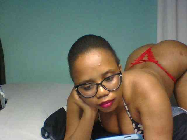 Prettyzari webcam