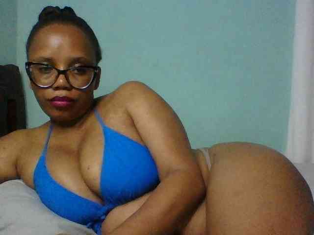 Prettyzari webcam