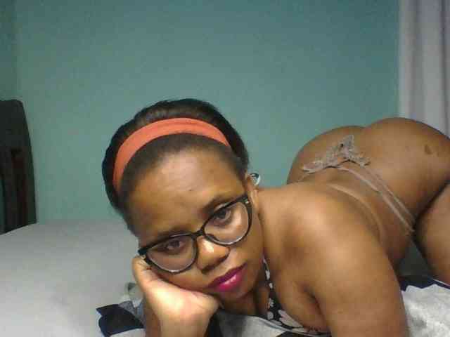 Prettyzari webcam