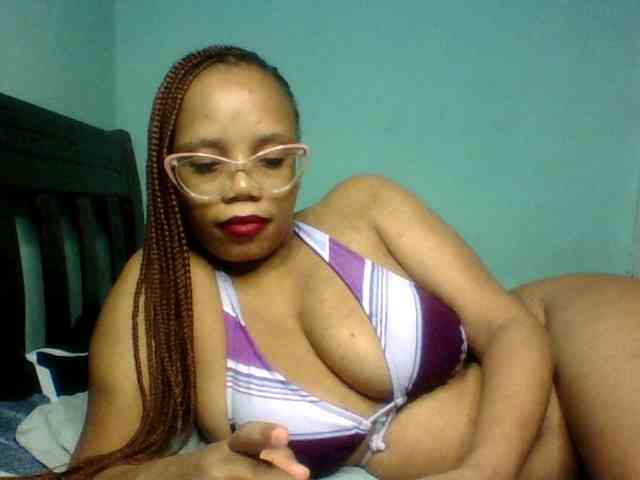 Prettyzari webcam