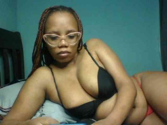 Prettyzari webcam