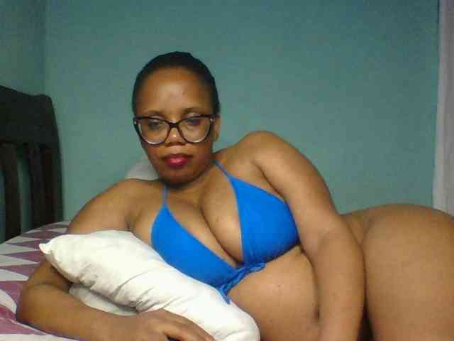 Prettyzari webcam
