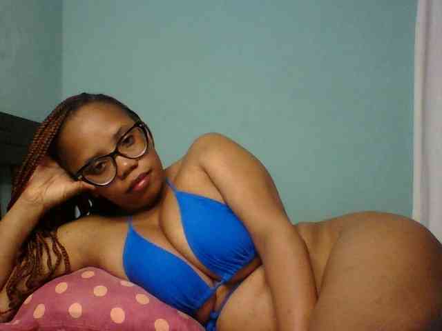 Prettyzari webcam
