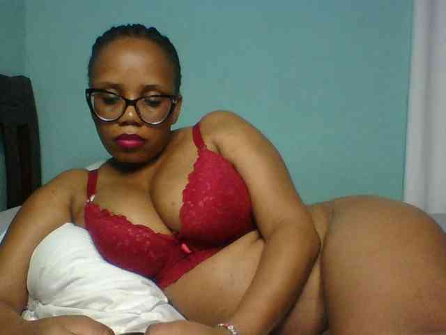 Prettyzari webcam