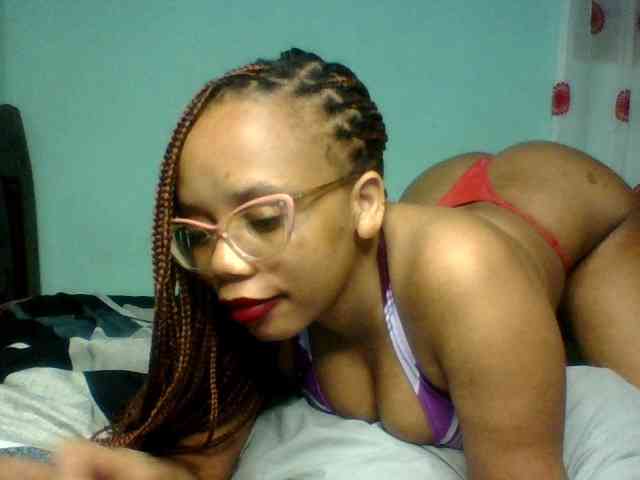 Prettyzari webcam