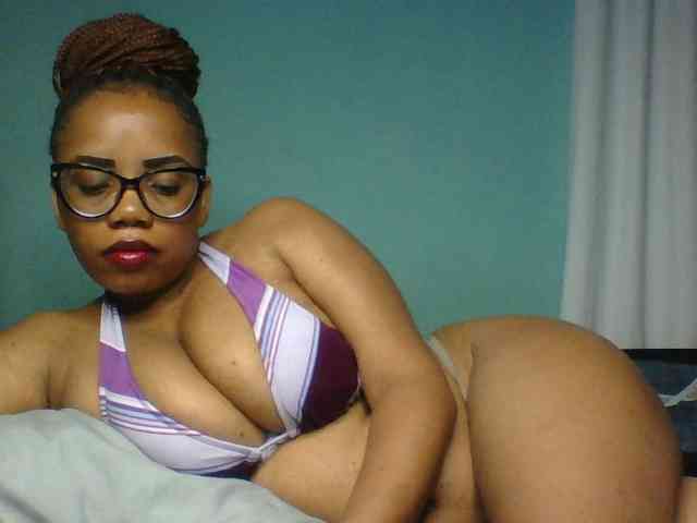 Prettyzari webcam