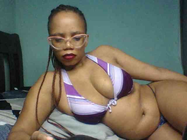 Prettyzari webcam