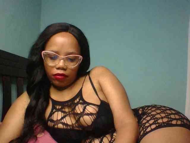 Prettyzari webcam