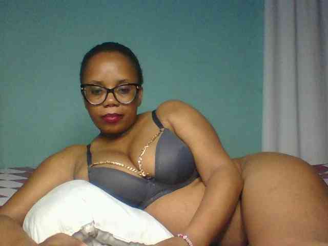 Prettyzari webcam