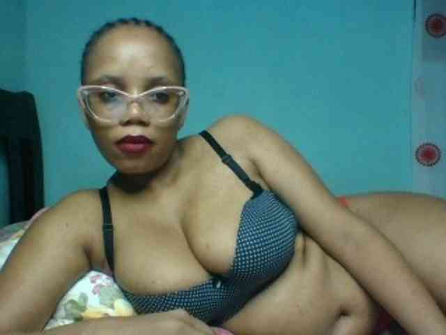 Prettyzari webcam