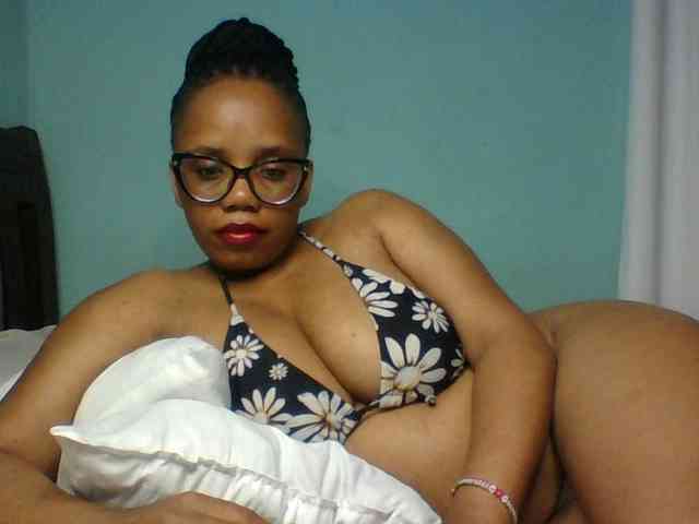 Prettyzari webcam