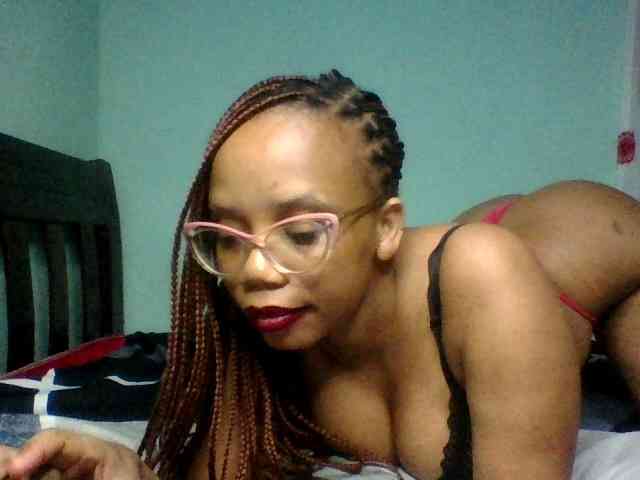 Prettyzari webcam
