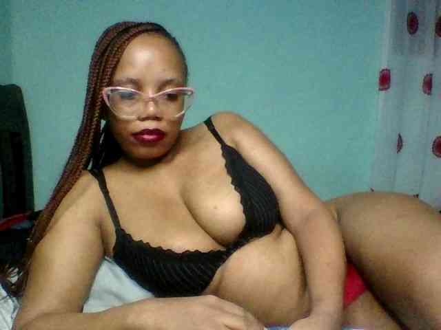 Prettyzari webcam