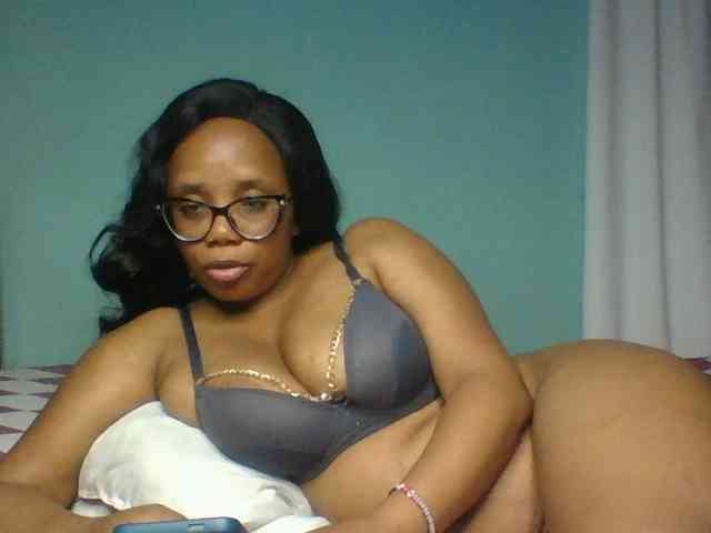 Prettyzari webcam
