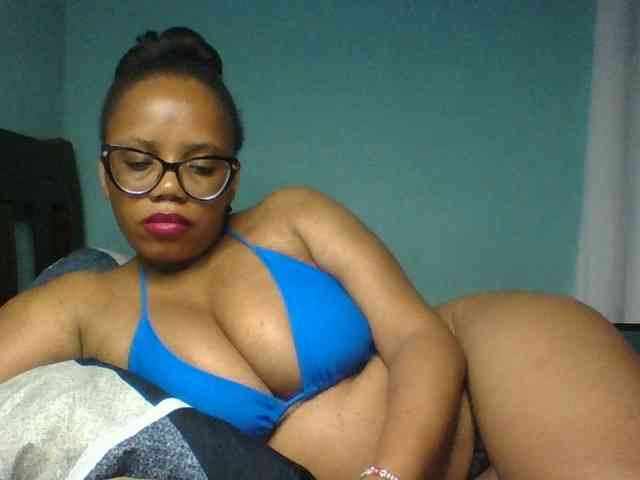 Prettyzari webcam