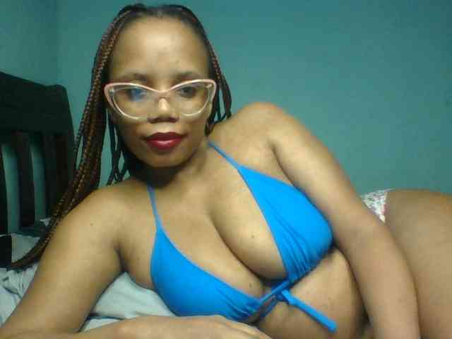 Prettyzari webcam