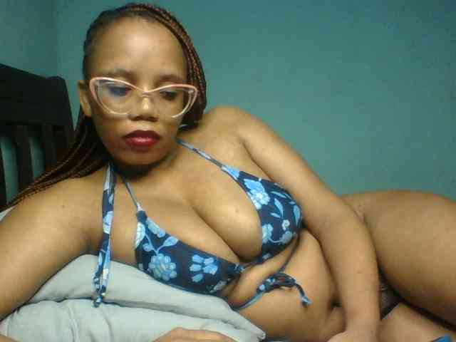 Prettyzari webcam