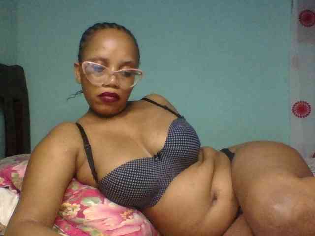 Prettyzari webcam